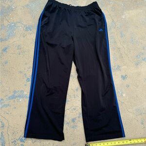 COPY - baggy adidas track pants
